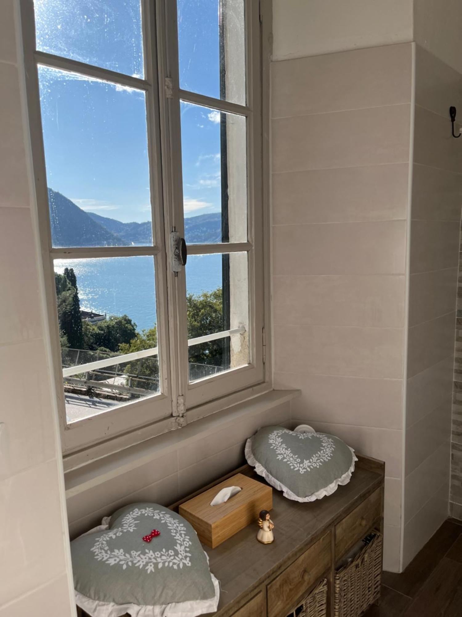 Casa Giulietta Caronti With View Of Lake Como Блевио Екстериор снимка